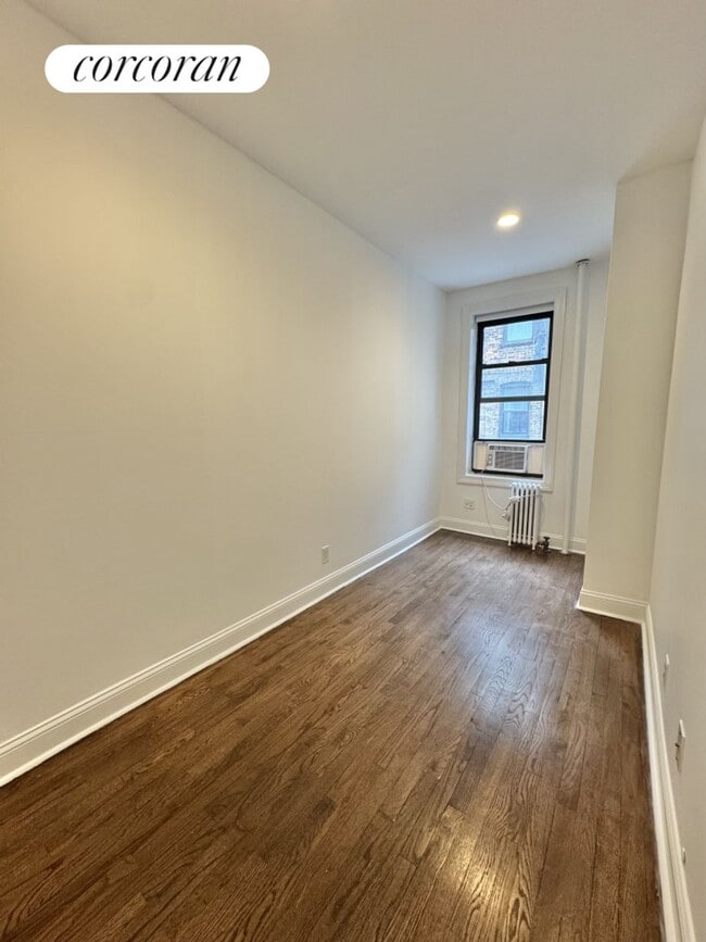 Foto del edificio - 413 E 70th St