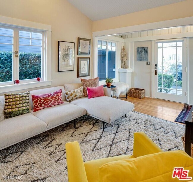 Foto del edificio - 2 br, 1 bath House - 554 Rialto Ave