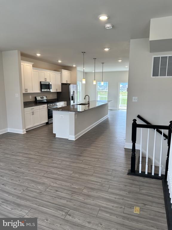 Building Photo - 35358 Wright Way
