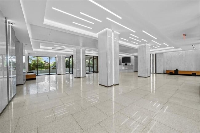 Building Photo - 501 Surf Ave