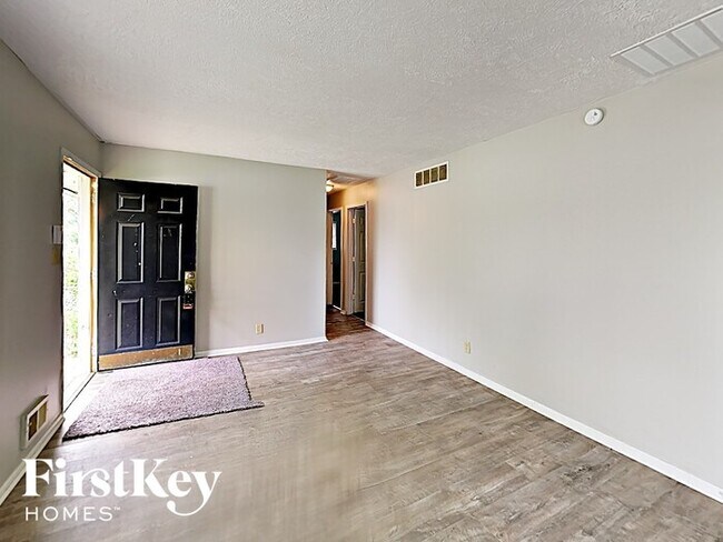 Foto del edificio - 7532 E 48th St