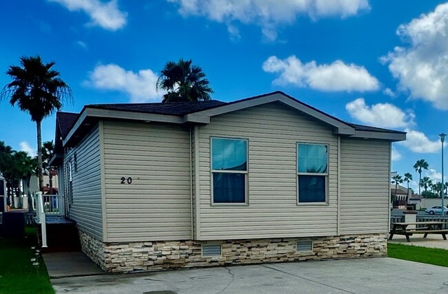 Building Photo - 20 Conch Dr