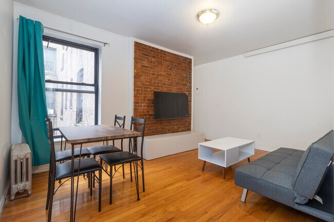 Foto del edificio - 1815 2nd Ave
