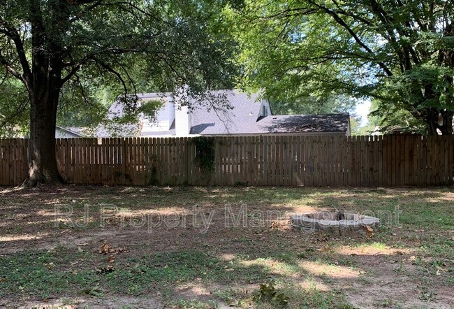 1567 Dimwood St photo'
