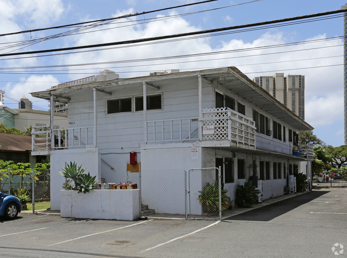 Primary Photo - 1697 Kalauokalani Way