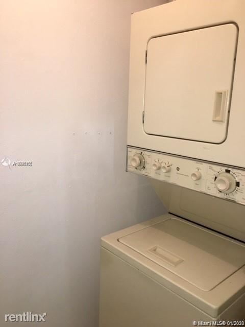 Foto del edificio - 2 br, 2 bath  - 3231 Sabal Palm Mnr Apt 101