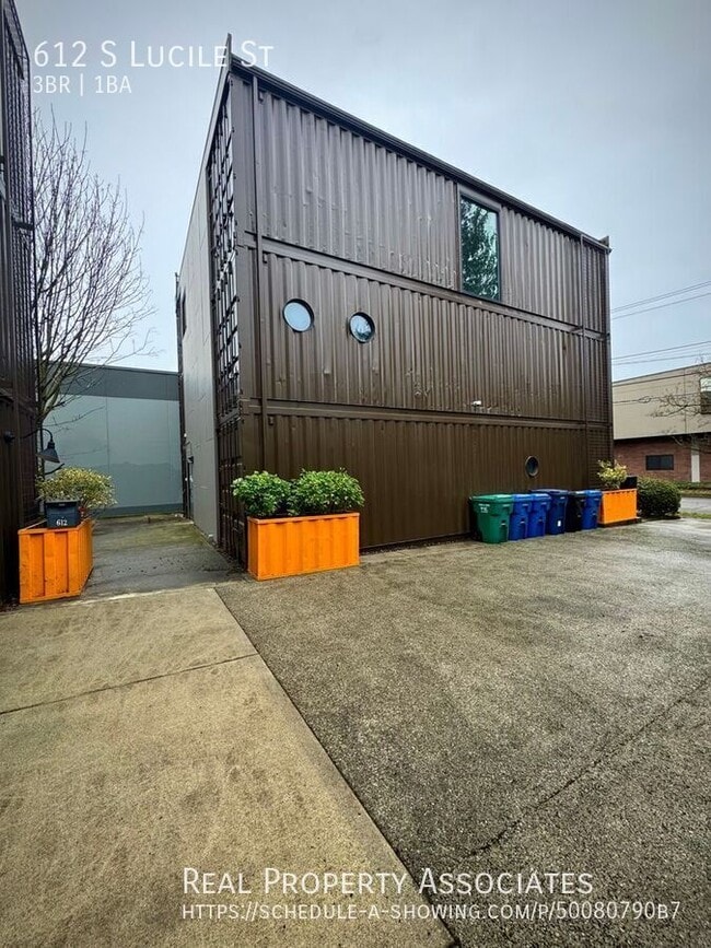 Photo - 612 S Lucile St House