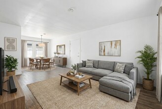 Building Photo - 5838.5 W 88th St