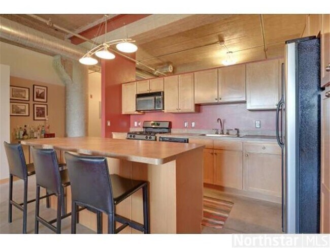 Foto del edificio - 901 N 3rd St