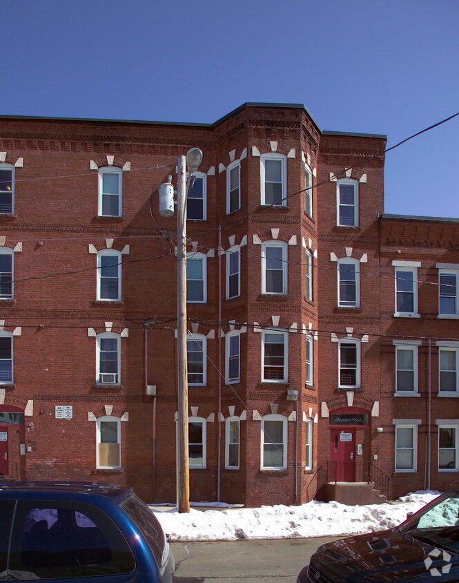 Building Photo - 176-184 West St