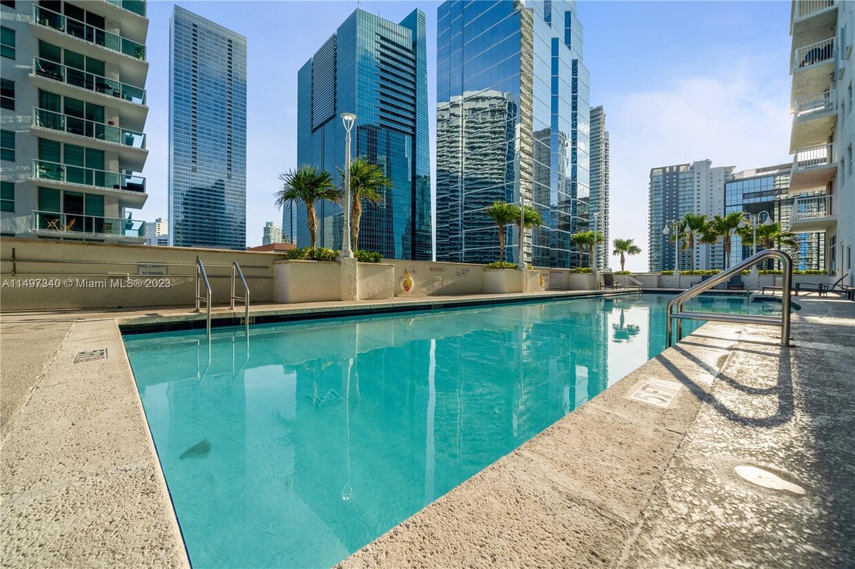 Foto principal - 1200 Brickell Bay Dr