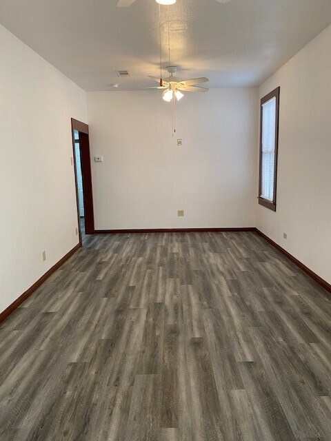 Foto del edificio - 3914 Bernardo De Galvez Ave