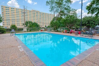 Building Photo - 7510 Hornwood Dr