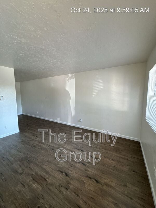 Foto del edificio - 149 N Castle Rock St