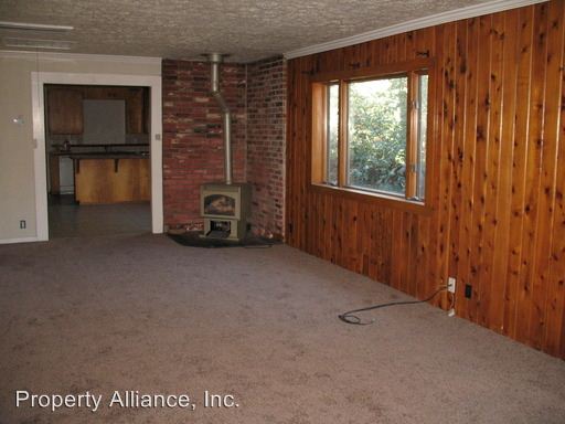 Building Photo - 2866 Bedford Ave