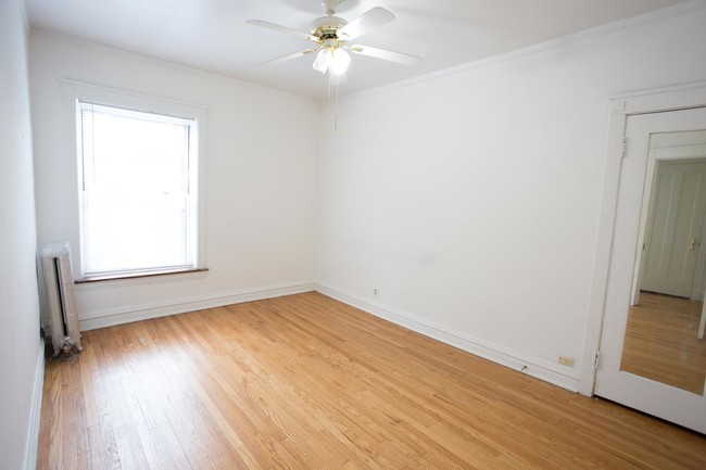 Bedroom - 5715-5725 S. Kimbark Avenue