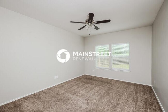 Foto del edificio - 4 Bedroom Pet-Friendly Home in Burleson, T...