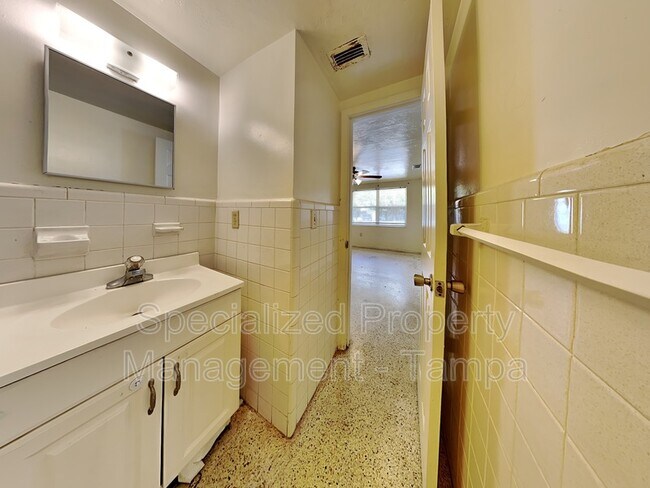Building Photo - 1612 22nd St