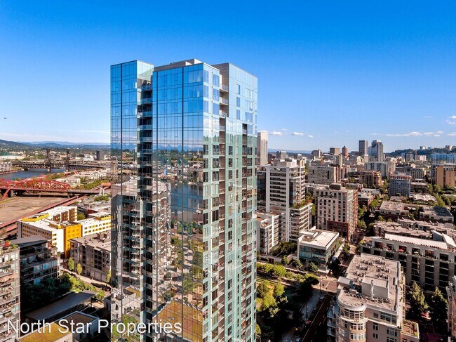 Building Photo - 2 br, 2 bath House - 1075 NW Northrup #1015