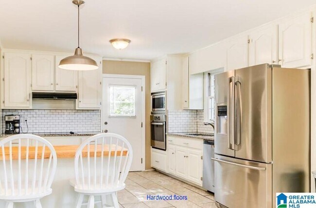 Foto del edificio - 2419 Dolly Ridge Rd