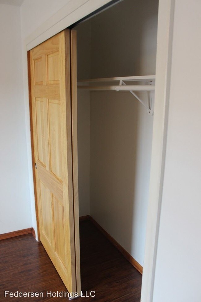 Foto del edificio - 625 E 18th St