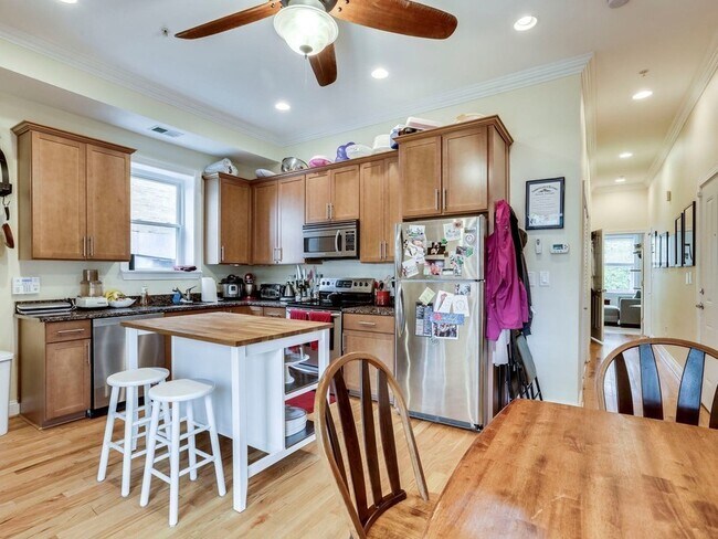 Foto del edificio - 3917 7th St NW