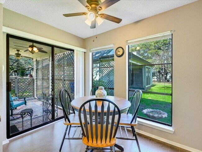 Building Photo - 30 Casa Verde St