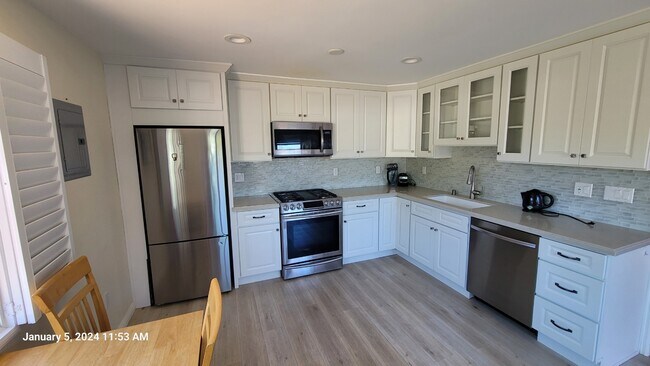 Foto del edificio - 9771 Paso Robles Ave
