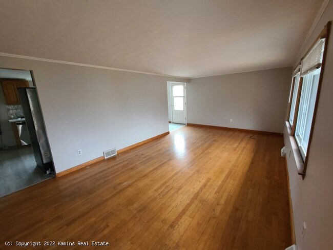 Living Room - 128 Thayer Road Ext
