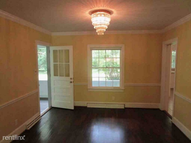 Building Photo - 4 br, 3 bath House - 2626 Monticello Drive