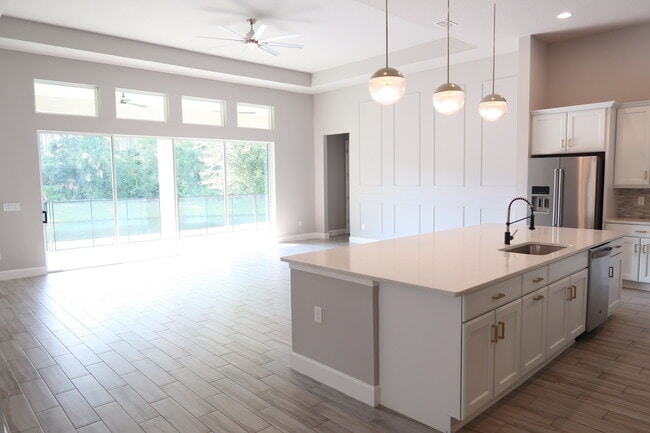 Foto del edificio - 211 Heatherwood Ct
