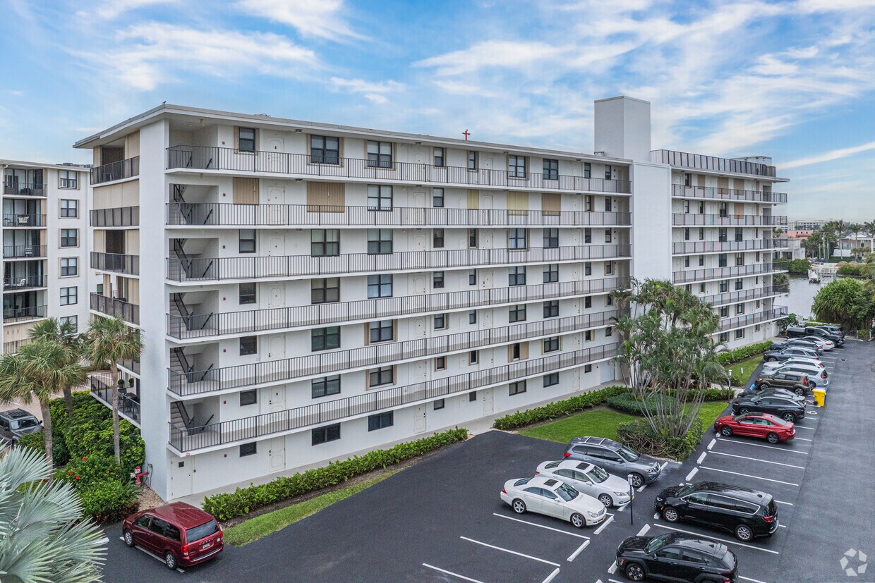 Primary - Palm Beach Harbour Club