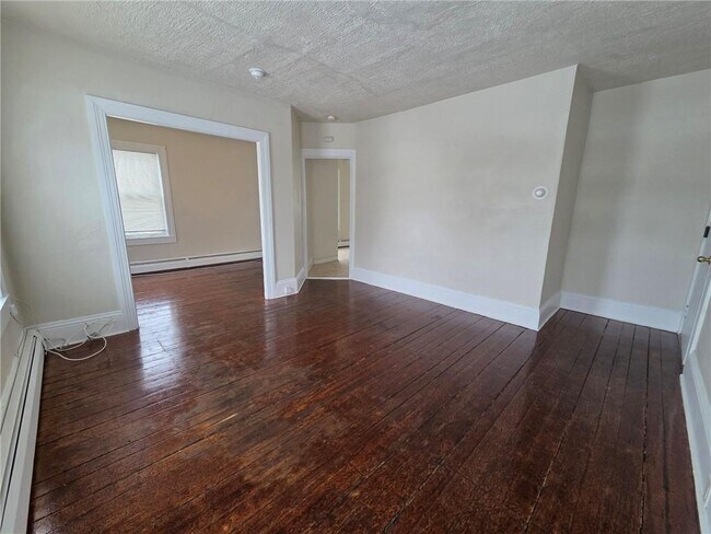 Foto del edificio - 292 Pleasant St