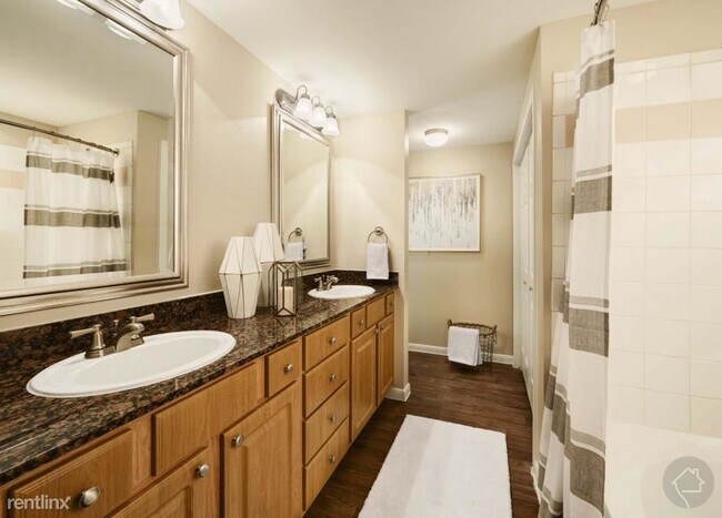 Building Photo - 1 br, 1 bath Apartment - 2403 Milam St 630