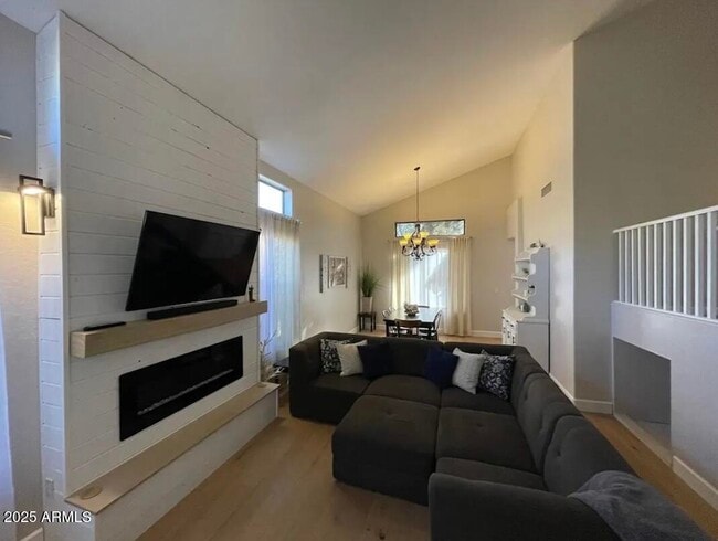 Building Photo - 6275 S Salt Cedar Pl