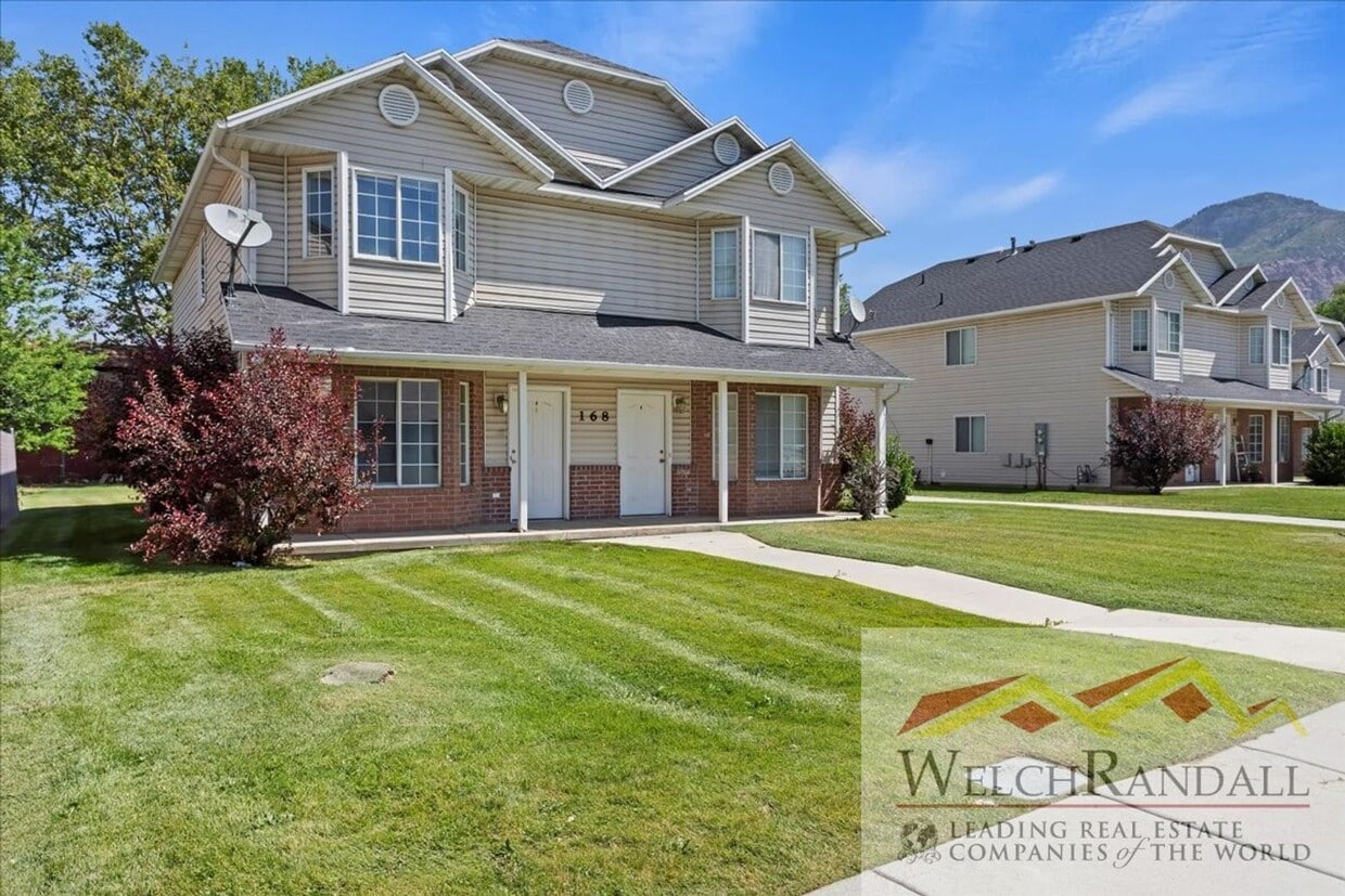 Primary Photo - Beautiful 3 Bed 1.5 Bath Townhome in Ogden