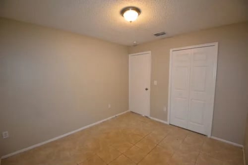 Building Photo - 1216 Blufield Ave