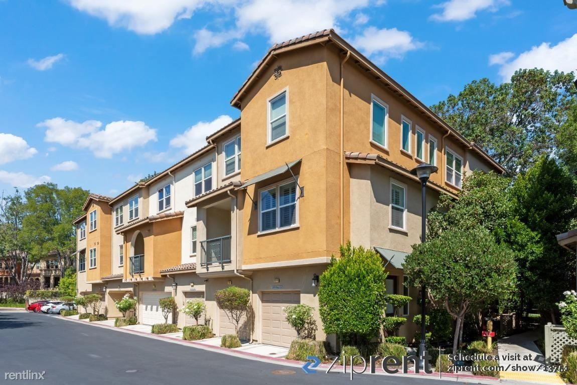 2 br, 2.5 bath Townhome 564 Santa Rosali... Townhouse for Rent in