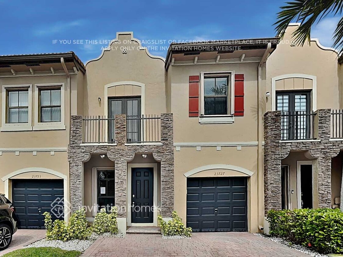Primary Photo - 23727 SW 114th Pl