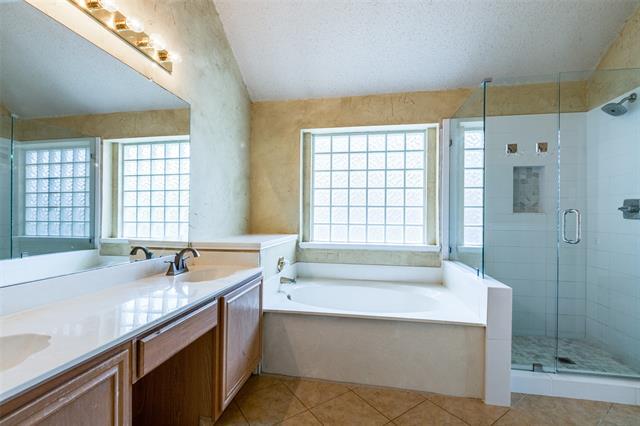 Foto del edificio - 10207 Belfort Dr