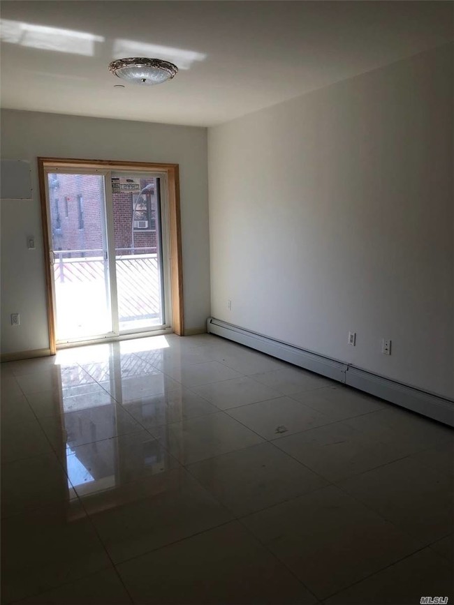 Foto del edificio - 153-11-153-90 90th Ave