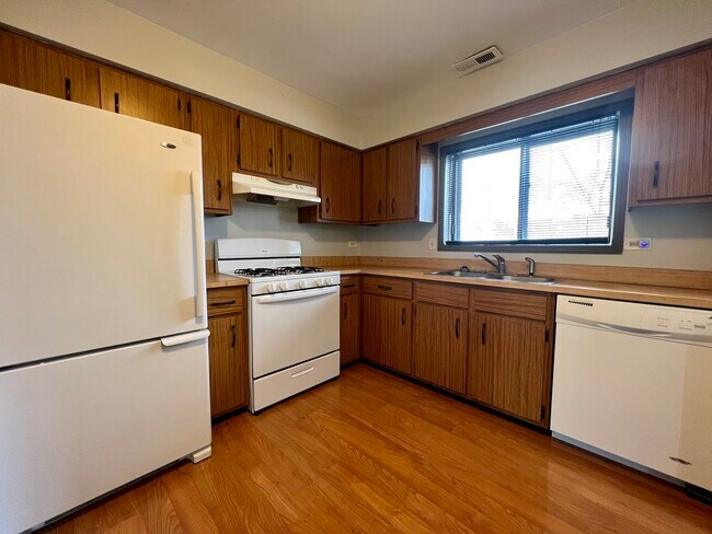 Foto del edificio - 15824 Peggy Ln