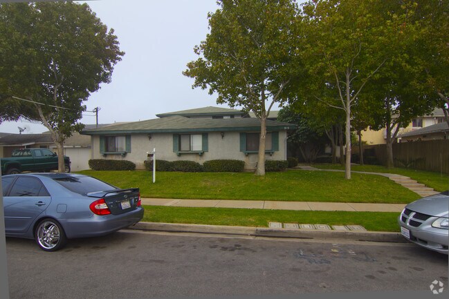Foto del edificio - 527 Delaware St