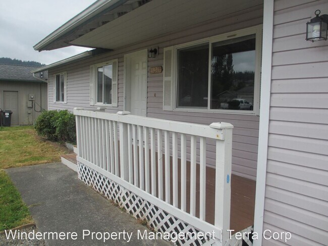 Building Photo - 3 br, 1.5 bath House - 1021 South 27th Street