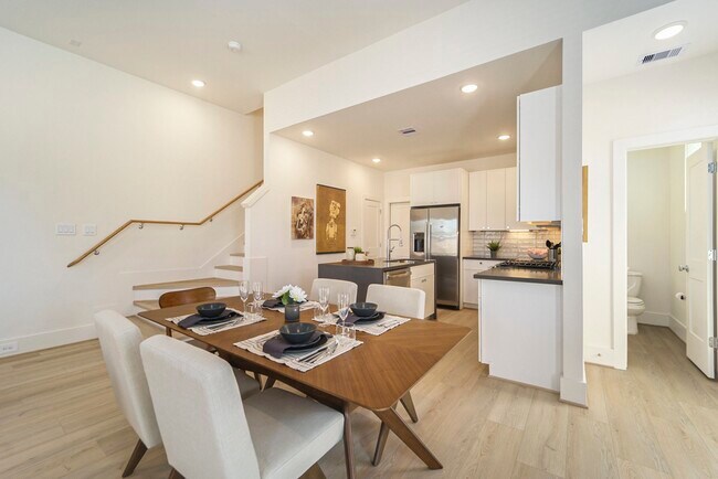 Foto del edificio - 7502 Carver Rd