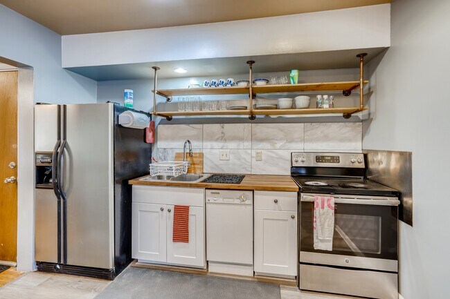 Photo - 836 Galapago St Townhome