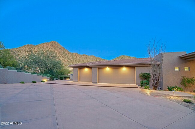 Building Photo - 12943 E Corrine Dr