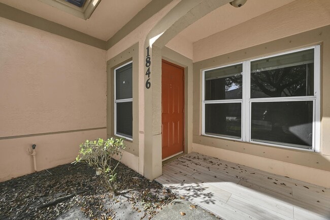 Foto del edificio - 1846 Pelican Dr