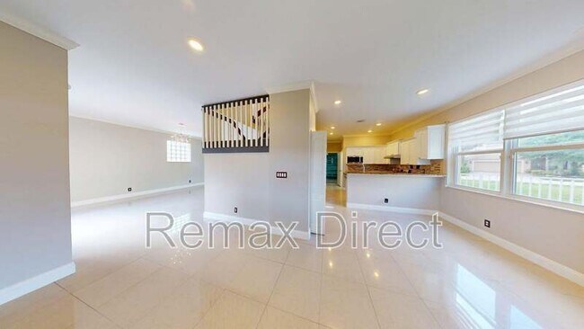 Foto del edificio - 113 Canterbury Pl