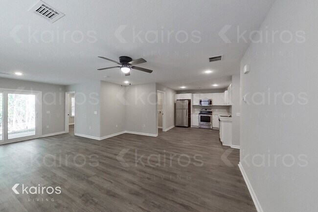 Foto del edificio - 158 Cottage Grove Rd